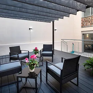 8-lacus-duplex.top-hotels-tarragona.com/